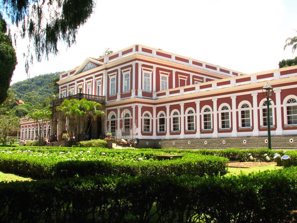 Fachada_do_Museu_Imperial_02