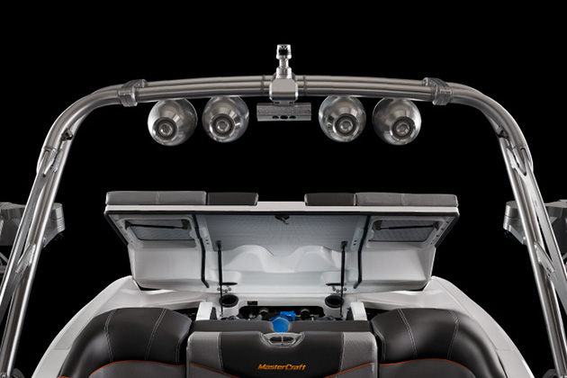 Mastercraft-X20-The-Boat-for-Wakesurfing-4
