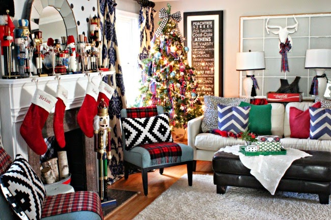 Preppy-Plaid-Christmas-Home-Tour