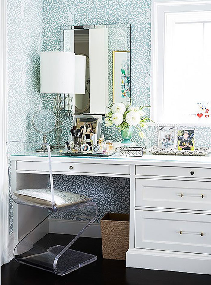 one-kings-lane_sue-de-chiara_VANITY
